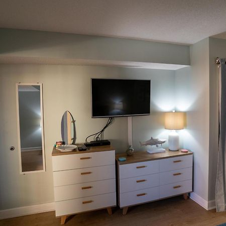 Oceanview Condo With Pool, Hot Tub, Balcony, Right On The Beach Myrtle Beach Esterno foto