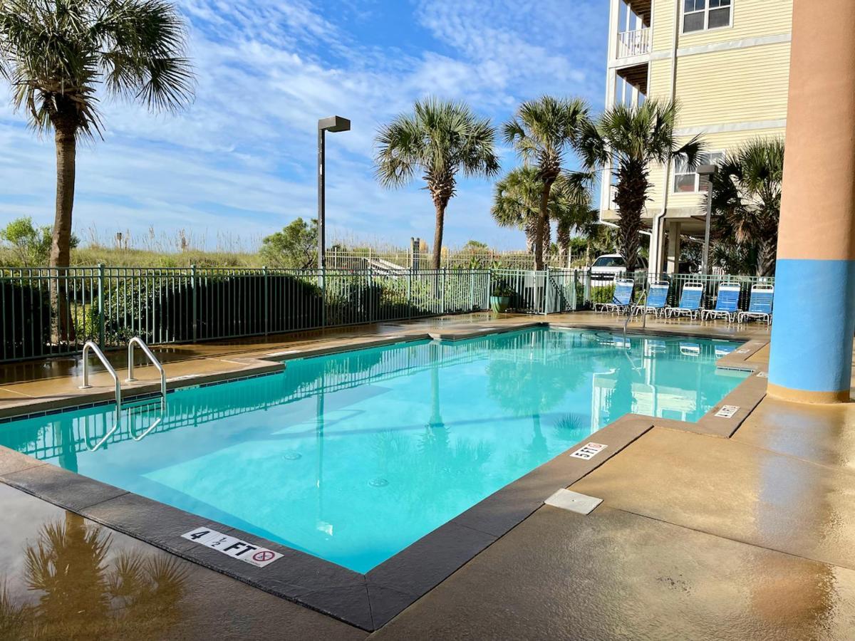 Oceanview Condo With Pool, Hot Tub, Balcony, Right On The Beach Myrtle Beach Esterno foto