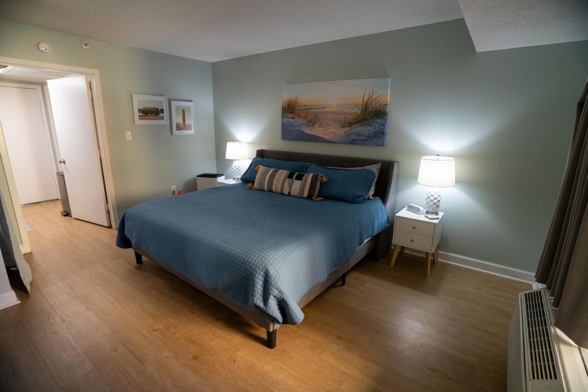 Oceanview Condo With Pool, Hot Tub, Balcony, Right On The Beach Myrtle Beach Esterno foto